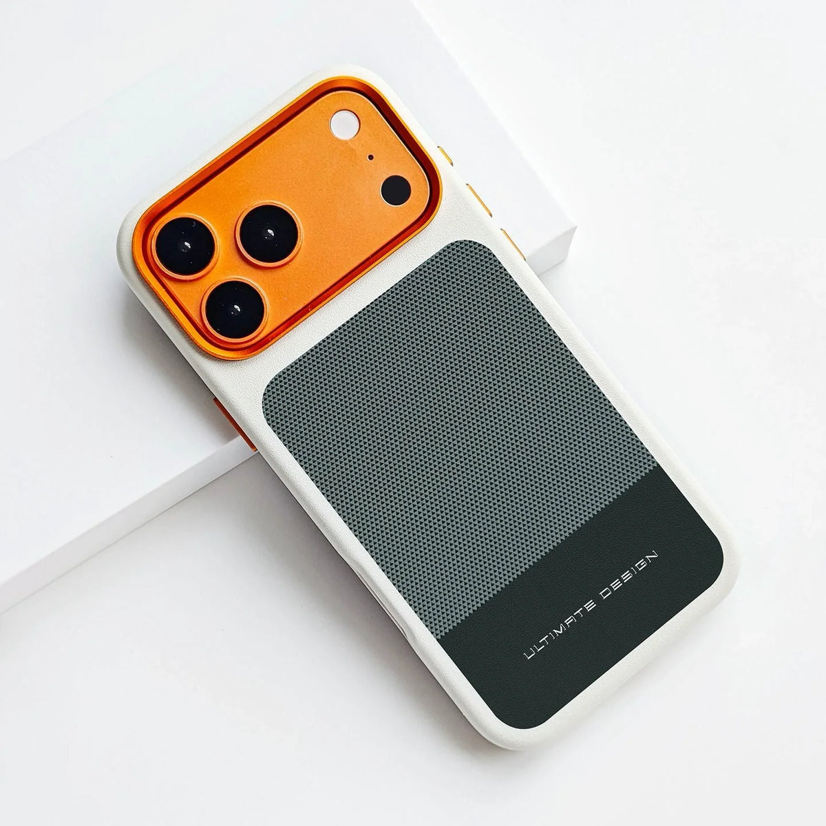 ZEERA MagLuxe Pro：iPhone 18 Pro / 18 Pro Max用 カスタム プレミアムレザー MagSafeケース