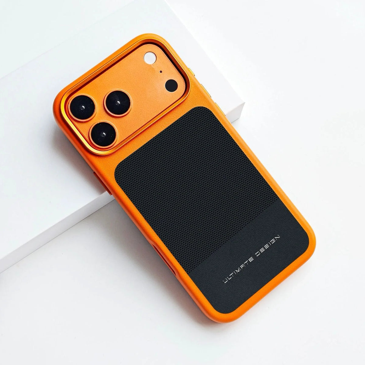 ZEERA MagLuxe Pro：iPhone 18 Pro / 18 Pro Max用 カスタム プレミアムレザー MagSafeケース