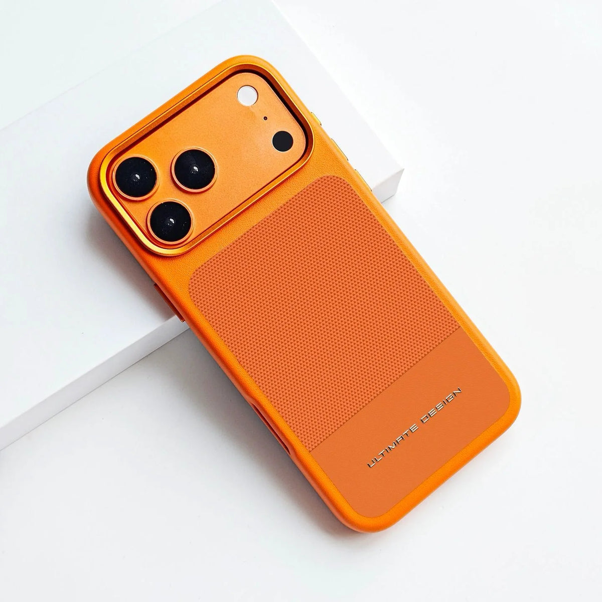 ZEERA MagLuxe Pro：iPhone 18 Pro / 18 Pro Max用 カスタム プレミアムレザー MagSafeケース